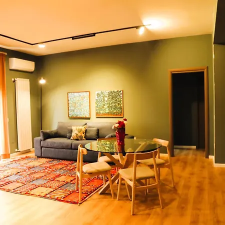 Anna & Salvo's House Apartment *
