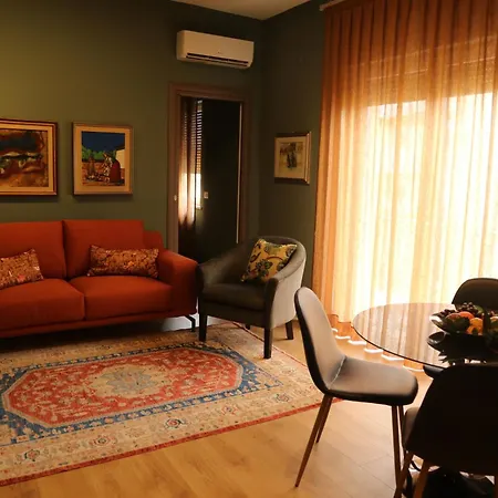 Anna & Salvo's House Apartment *