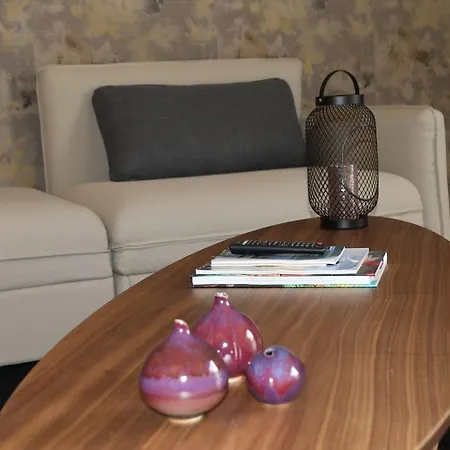 Anna & Salvo's House Apartment